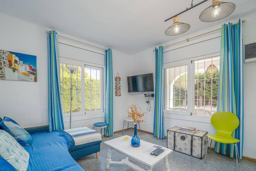 Mb1-House With Big Garden ,Swimming-Pool, & Barbacue In Roses Vila Exterior foto